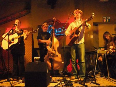 903-Rosellys-BluesRoom-20110321-GY
